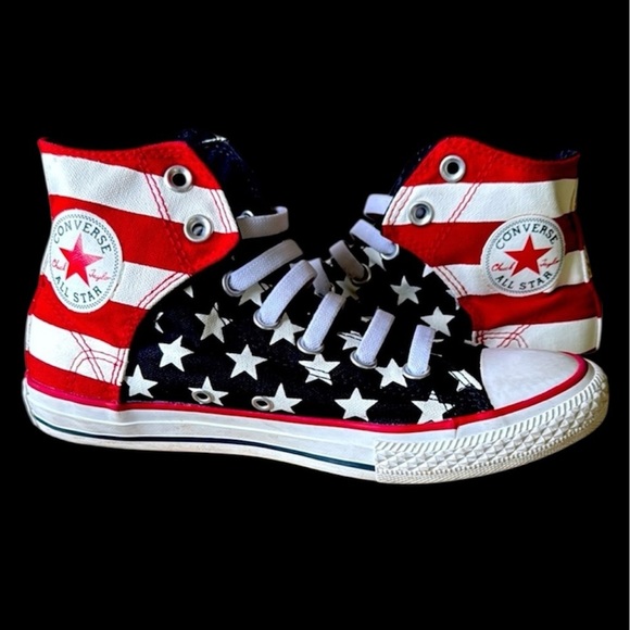 Chuck Taylor, All Star boys size 4 high top, excellent condition, red white blue - Picture 1 of 10